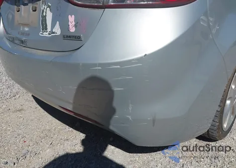 2013 Hyundai Elantra Limited z USA, uszkodzony, nr VIN 5NPDH4AE8DH236819